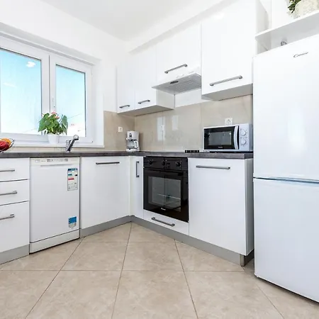 Apartamento Seaside With A Swimming Pool Tisno, Murter - 17159 Tisno