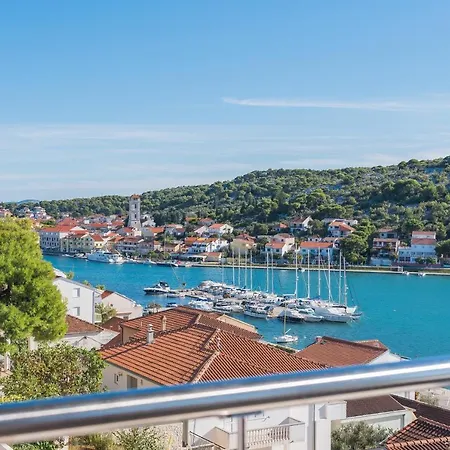 Apartamento Seaside With A Swimming Pool Tisno, Murter - 17159 Tisno